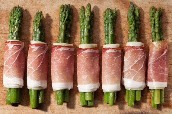 Prosciutto wrapped Asparagus